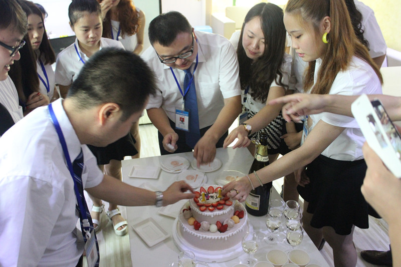  攜手同行，感謝有你——新思路裝飾11周年慶典